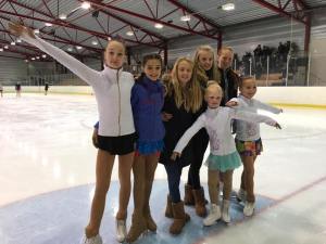 Elina, Mia, Ingrid, Therese, Ida, Amalie og Anna